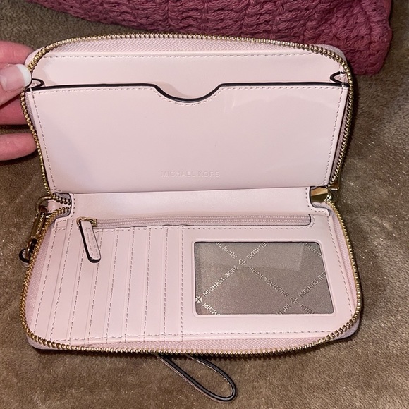 Michael Kors Satchel Purse with Wristlet Wallet - Picture 7 of 7